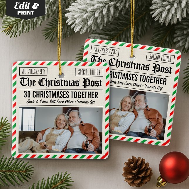 Ornement En Céramique Custom Couple Anniversary Gift Christmas Newspaper (Custom Couple Anniversary Gift Christmas Newspaper Ceramic Ornament)