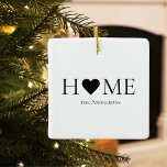 Ornement En Céramique Famille familiale minimaliste moderne Cadeau perso<br><div class="desc">Famille familiale minimaliste moderne Cadeau personnalisé</div>