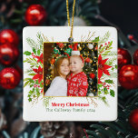 Ornement En Céramique Festif Rouge Poinsettia Noël Enfants Photo<br><div class="desc">Une belle florale de poinsettia rouge avec feuille de saint et carré d'or entoure votre jolie photo de famille au-dessus de Joyeux Noël. Des enfants brillants et joyeux photographient un cadeau de fête avec de jolies fleurs et des feuilles autour de votre photo carré.</div>