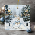 Ornement En Céramique Festive aquarelle Snowman Joyeux vacances<br><div class="desc">Apportez un pays d'hiver merveilleux à votre arbre! Ce joli ornement en céramique carré présente une charmante aquarelle d'un bonhomme de neige sympathique dans un casquette et foulard douillet, posé sur un chemin enneigé bordé de lampadaires festifs et d'arbres à feuillage persistant ornés de lumière blanche de Noël, le tout...</div>