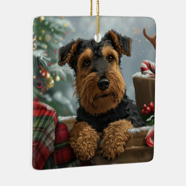Ornement En Céramique Festive de Noël de Chien Airedale (Droite)