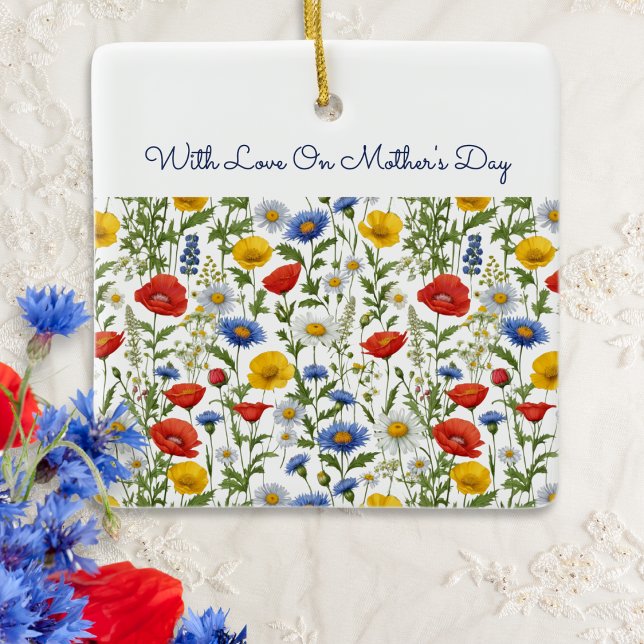 Ornement En Céramique Fête des mères fleurs sauvages (A pretty ornament for Mother's Day with wildflowers pattern and custom text)