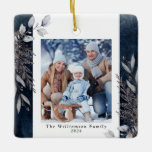 Ornement En Céramique Feuillage d'hiver Tan & Grey Photo de Noël Bleu<br><div class="desc">Cette décoration de Noël photo présente un feuillage d'hiver gris et tan muet sur un arrière - plan bleu foncé. Personnalisez cet élégant ornement de Noël avec votre photo de famille.</div>