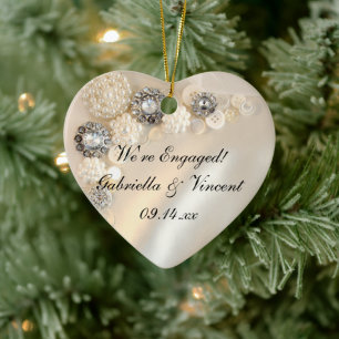 Ornement En Céramique Fiançailles Faux White Pearl and Diamond Buttons