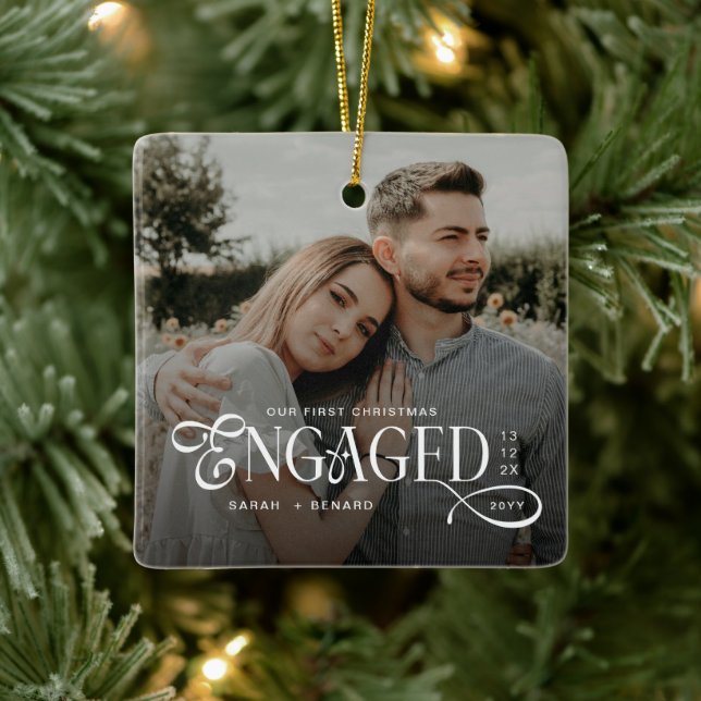 Ornement En Céramique First Christmas Engaged  Chic Couples 2 Photos  (Arbre)