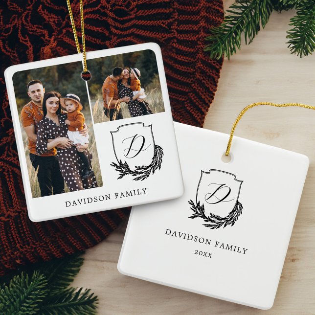 Ornement En Céramique Garland Wreath Monogramme Galerie de photos de fam (Garland Wreath Monogram Family Photo Gallery Black Ceramic Ornament)