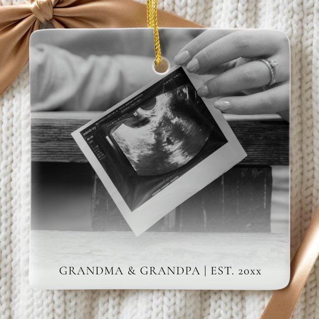 Ornement En Céramique Grossesse moderne s'attendre à bébé Ultrasons phot (Modern Pregnancy Expecting Baby Ultrasound Photo Ceramic Ornament)