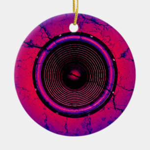 Ornement En Céramique Haut-parleur de musique sur un mur fissuré