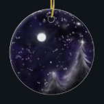 Ornement En Céramique Hiver nuit étoilée - romantique Vacances neige scè<br><div class="desc">Silent Night - romantique La scène des neiges de vacances au début de la matinée tandis que la lune scintille au-dessus d'une couverture de nouvelle neige fraîche.</div>