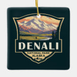 Ornement En Céramique Illustration du parc national de Denali Voyage Vin<br><div class="desc">Design d'illustration vectorielle Denali. Le parc a un terrain de toundra,  de forêt d'épinettes et de glaciers,  le parc abrite la faune,  y compris le grizzli,  le loup,  l'orignal,  le caribou et le mouton de Dall.</div>