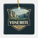 Ornement En Céramique Illustration du parc national Yosemite Badge rétro<br><div class="desc">Design d'illustration vectorielle de Yosemite. Le parc est célèbre pour ses séquoias géants et anciens,  et pour Tunnel View,  la vue iconique de Bridalveil Fall et les falaises de granit d'El Capitan et Half Dome.</div>