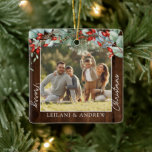Ornement En Céramique Joyeux Noël Photo Bois foncé<br><div class="desc">Cet ornement rustique est parfait pour une famille.</div>