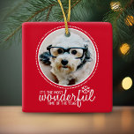 Ornement En Céramique Joyeux Noël Photo Carte de voeux Rouge Merveilleux<br><div class="desc">C'est le moment le plus merveilleux de l'année ! Un design de vacances simple et moderne qui met en valeur vos photos. Si vous rencontrez des problèmes avec vos images ou votre texte,  cliquez sur le bouton personnaliser et vous pourrez déplacer les choses et apporter des changements.</div>