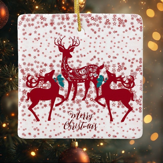 Ornement En Céramique Joyeux Noël Renne Nordique Flocons de neige Scandi (Merry Christmas Nordic Reindeer Snowflakes Scandia Ceramic Ornament)