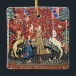 Ornement En Céramique La Dame et la licorne, Goûtez<br><div class="desc">La Dame et la licorne, Goût (La Dame à la licorne, Le gout) Tapisserie médiévale (vers 1500). Cette tapisserie fait partie d'une série de six. Chaque tapisserie présente une dame médiévale dans différentes poses. Chaque scène représente l'un des cinq sens, ainsi qu'une sixième scène intitulée Mon Seul Desir (mon seul...</div>
