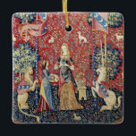 Ornement En Céramique La Dame et la licorne, Odeur<br><div class="desc">La Dame et la licorne, l'Odeur (La Dame a la licorne, L'odorat) Tapisserie médiévale (vers 1500). Cette tapisserie fait partie d'une série de six. Chaque tapisserie présente une dame médiévale dans différentes poses. Chaque scène représente l'un des cinq sens, ainsi qu'une sixième scène intitulée Mon Seul Desir (mon seul désir)....</div>