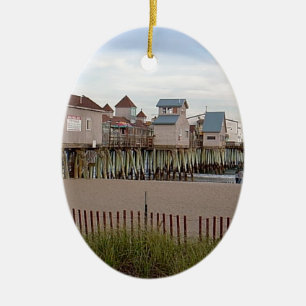 Ornement En Céramique La jetée d'Old Orchard Beach par Wendy C Allen 200