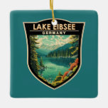 Ornement En Céramique Lac Eibsee Allemagne Travel Art Vintage<br><div class="desc">Design vectoriel du lac Eibsee. Il se trouve à la base nord du Zugspitze,  la plus haute montagne d'Allemagne.</div>