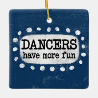 Les Danseurs Ont Plus D'Ornement Amusant