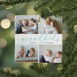 Ornement En Céramique Les petits font la vie grand | 8 Mini photo<br><div class="desc">Créez un cadeau sucré pour une grand-mère ou un grand-père bien-aimés avec ce magnifique ornement photo collage. "Les petits-enfants font grandir la vie" apparaît dans le centre dans les lettres de calligraphie aqua. Customisez avec 8 mini photos rectangulaires de leurs petits-enfants,  et ajoutez leur nom et l'année à l'arrière.</div>