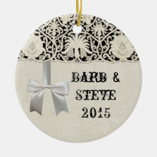 Ornement En Céramique Linge de dentelle mariage blanc classique jolie
