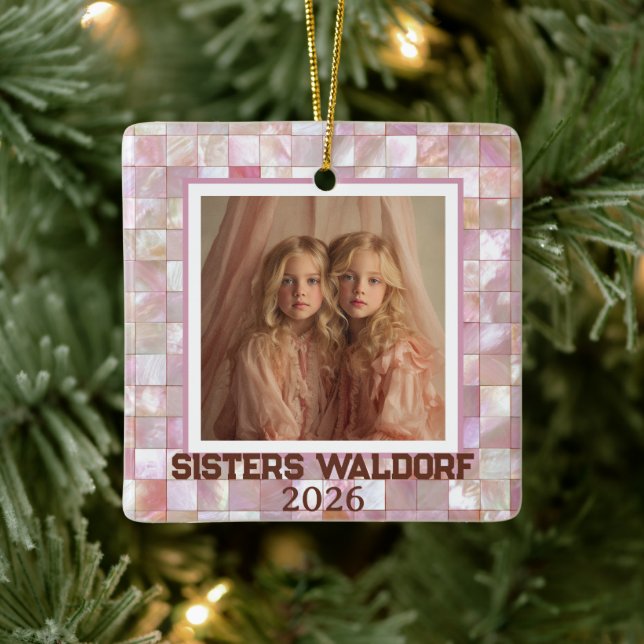Ornement En Céramique Modern Pink Photo | Sisters Christmas Ornament (Arbre)