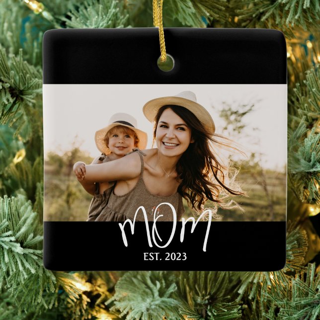 Ornement En Céramique Mom Established Black White Script Photo (Créateur téléchargé)