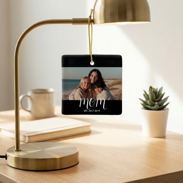 Ornement En Céramique MomEstablished Black White Script Photo (Créateur téléchargé)