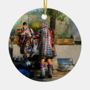 Ornement En Céramique Musique - Préparation des Mummers