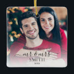 Ornement En Céramique Notre premier Noël a été récemment marié à M. et M<br><div class="desc">Notre premier Noël vient d'être marié à M. Mme la Mariage Ornament de Noël. Caractéristiques simple moderne élégant calligraphie script typographie design. Personnalisez avec vos photos,  nom de famille et ajustez tous les textes et couleurs. Cadeau de Noël pour les jeunes mariés.</div>