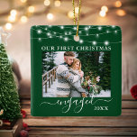 Ornement En Céramique Notre premier Noël engagé Lumières photo vert<br><div class="desc">Neige Coupée Notre Premier Noël Engagé Photo double face Ornement vert - Photos avant et arrière,  Noms sur le dos - Lumières à cordes</div>