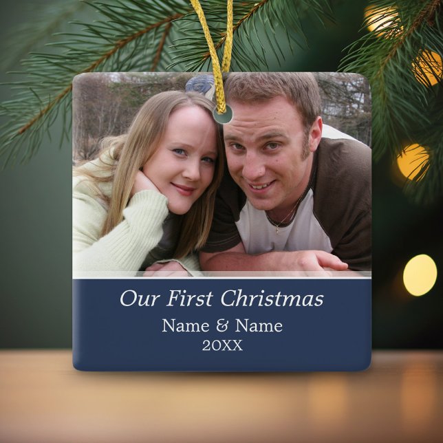 Ornement En Céramique Notre première photo de Noël (Personalized photo ornament)