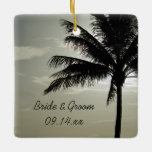 Ornement En Céramique Palm Tree Silhouette Beach Carré de mariage<br><div class="desc">Commémorez le mariage d'une destination insulaire lorsque vous personnalisez l'Ornement Carré de mariage naturel de Palm Tree Silhouette Beach avec les noms de la mariée et du marié et leur date de cérémonie de mariage. Ce décor mariage de bord de mer à thème tropical présente une photo de la nature...</div>