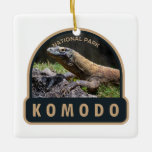 Ornement En Céramique Parc national de Komodo Indonésie Vintage<br><div class="desc">Conception d'oeuvres vectorielles Komodo. Le parc est un parc national en Indonésie situé dans les îles Lesser Sunda dans la région frontalière entre les provinces de Nusa Tenggara Est et de Nusa Tenggara Ouest.</div>