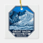 Ornement En Céramique Parc national Great Basin Pic Wheeler Vintage<br><div class="desc">Grande conception vectorielle du bassin. Le parc se trouve dans le désert du Grand Bassin et abrite la plupart des montagnes du Serpent du Sud.</div>