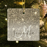 Ornement En Céramique Parties scintillant Or moderne étincelles Nom pers<br><div class="desc">Introducing our Modern Gold Glitter Sparkles Personalized Name collection, where élégance meets customization. Step into a world of shimmering beauty with our exquisite range of products, designed to add a touch of luxury to your everyday life. Our collection showcases the captivating allure of moderne gold glitter sparkles, creating a dazzling...</div>