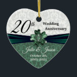 Ornement En Céramique Personnalisé - 20e anniversaire d'Emerald Mariage<br><div class="desc">🥇 UN DESIGN D'ART ORIGINAL DE DROIT D'AUTEUR DE Donna Siegrist SEULEMENT DISPONIBLE SUR ZAZZLE! Anniversaire Ornament dans un magnifique 20e Mariage Emerald Anniversary Design, fait le cadeau parfait pour le couple anniversaire vingt ans célébration. REMARQUE : SEULEMENT CHANGER LES ZONES MODÈLES NÉCESSAIRES! 😀 Si nécessaire, vous pouvez supprimer le...</div>