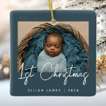 Ornement En Céramique Photo Baby's First Christmas Turquoise Bleu Blanc<br><div class="desc">Célébrez le premier Noël du bébé avec ce ornement minimaliste moderne de photo-conservation. Le texte blanc indique "1er Noël" en écriture manuscrite tendance sur un arrière - plan bleu turquoise. Remplacez facilement l'exemple d'image par votre photo préférée,  et ajoutez le nom du bébé et l'année ci-dessous.</div>