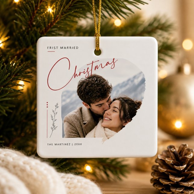 Ornement En Céramique Premier Noël de mariage Script Photo (Créateur téléchargé)