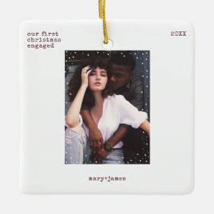 Ornement En Céramique Premier Noël engagé   Photo de machine à écrire mi