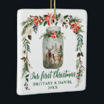 Ornement En Céramique Première Chrétienne Winter Deers Green<br><div class="desc">Élégant script de calligraphie,  notre premier ornement d'aquarelle d'hiver Floral de Noël comprend des poinsettias rouges,  des roses floraux blancs,  des cônes de pin,  du coton et de la végétation hivernale. Aquarelle pot Mason avec cerf et buck dans la forêt de pins. Photo De Retour.</div>