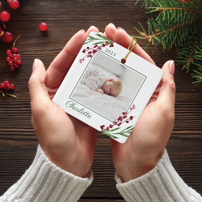 Ornement En Céramique Red Cranberry Foliage Baby's First Christmas Photo (Red Cranberry Foliage Baby's First Christmas Photo Ceramic Ornament)