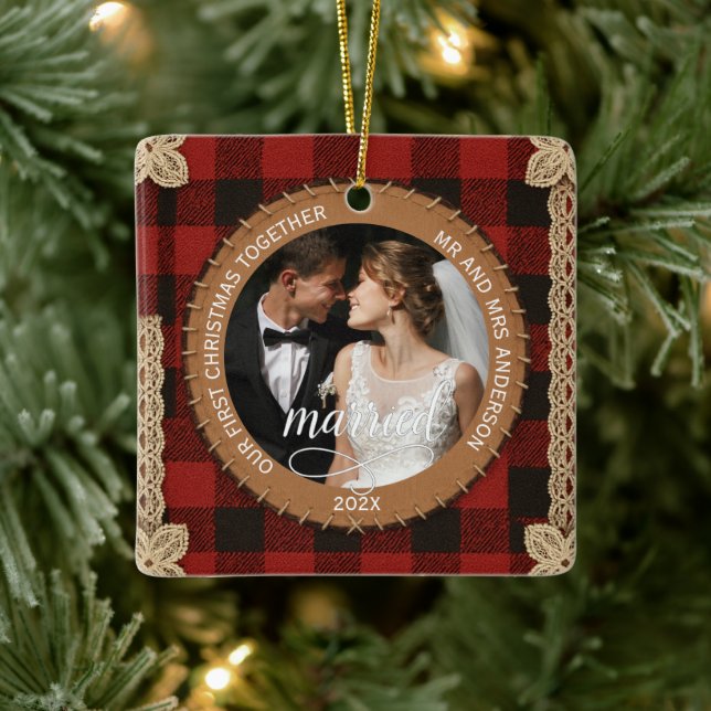 Ornement En Céramique Rustic Wood Plank Plaid First Christmas Married  (Arbre)