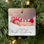 Ornement En Céramique Script moderne photo personnalisée Premier Noël<br><div class="desc">Ce script moderne FIRST CHRISTMAS Photo ornament présente votre nouveau bébé sur le devant et le dos ainsi que son nom et son année de naissance. Ce gardien élégant vous rappellera votre premier Noël ensemble !</div>