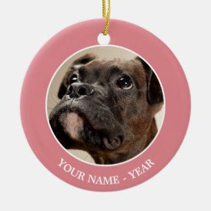 Ornement En Céramique Un chiot de Brindle Boxer qui regarde curieusement