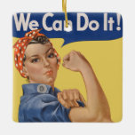 Ornement En Céramique Vintage Patriotique Rosie le Riveter, Nous pouvons<br><div class="desc">Illustration vintage design patriotique mettant en vedette une dame qui est depuis connue sous le nom de Rosie le Riveter. "We Can Do It!" est une affiche en temps de guerre américaine datant de la Seconde Guerre mondiale qui donne une image inspirante pour remonter le moral des travailleuses.</div>