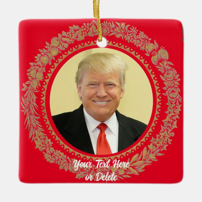 Ornement En Céramique Votre texte/couleur Donald Trump Christmas Wreath  (Devant)