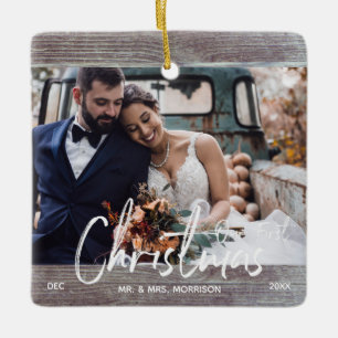 Ornement En Céramique Wood Rustic Notre première photo Mariage de Noël