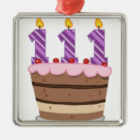 111 ans sur le gâteau d'anniversaire