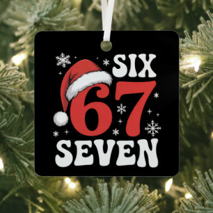 Ornement En Métal 67 Chapeau de Père Noël Noël Six Sept Blagues